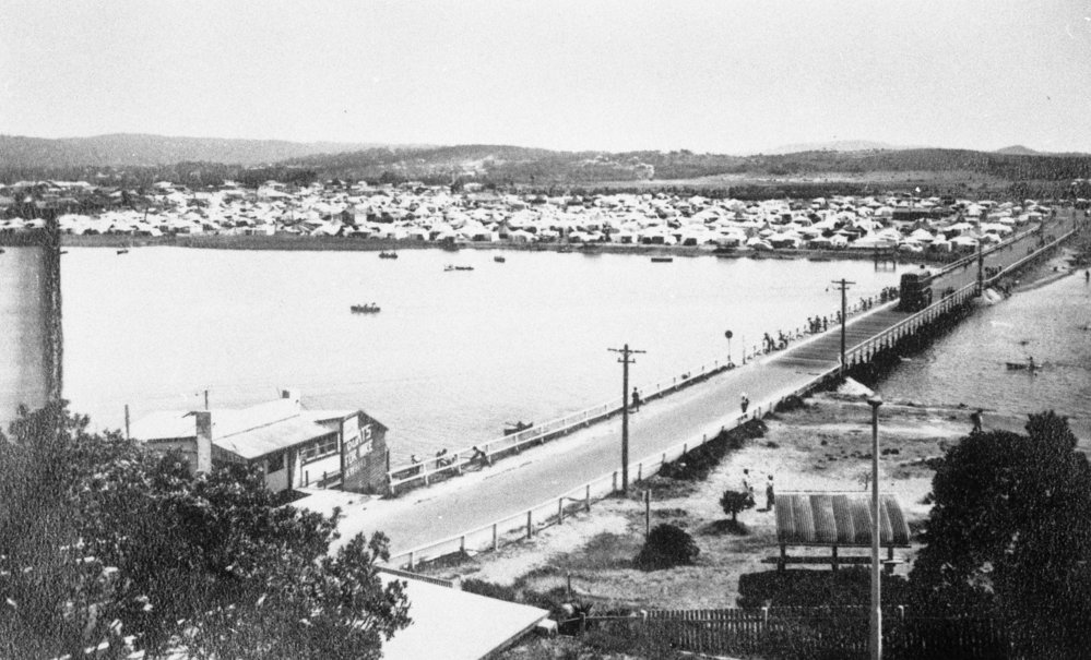 Ocean Street Bridge and Narrabeen Camping Ground, Narrabeen