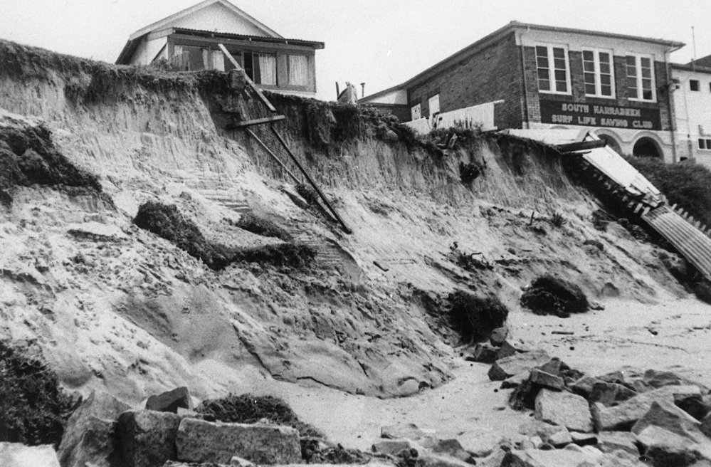 Beach erosion at South Narrabeen Beach