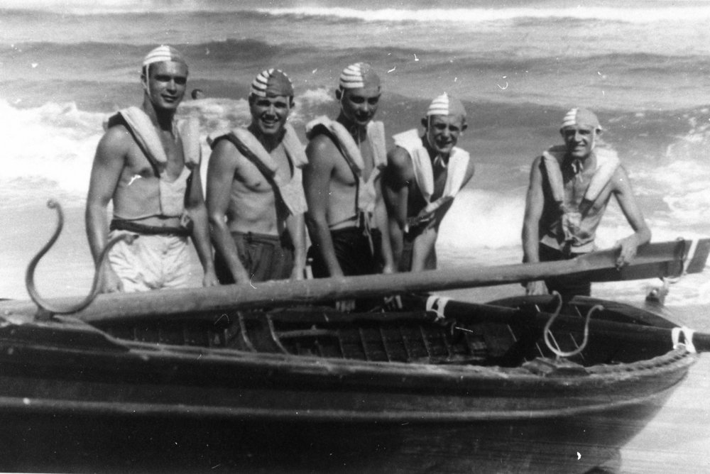 Dee Why Surf Life Saving Club surf boat crew