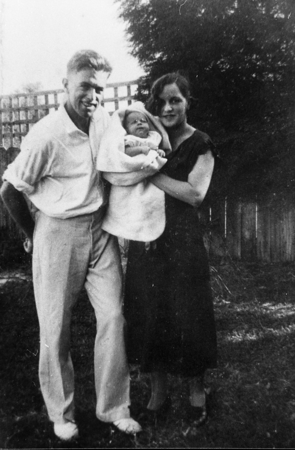 Francis, Phyllis and baby Diana Weight, Dee Why