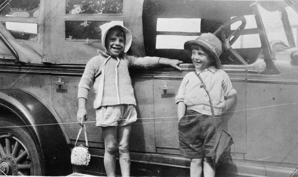 Phillip and Ina Hayman, Dee Why