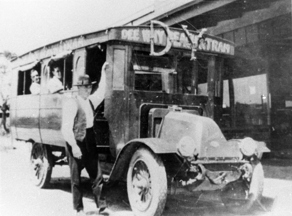 Guy and Bailey's Bus Service, Dee Why