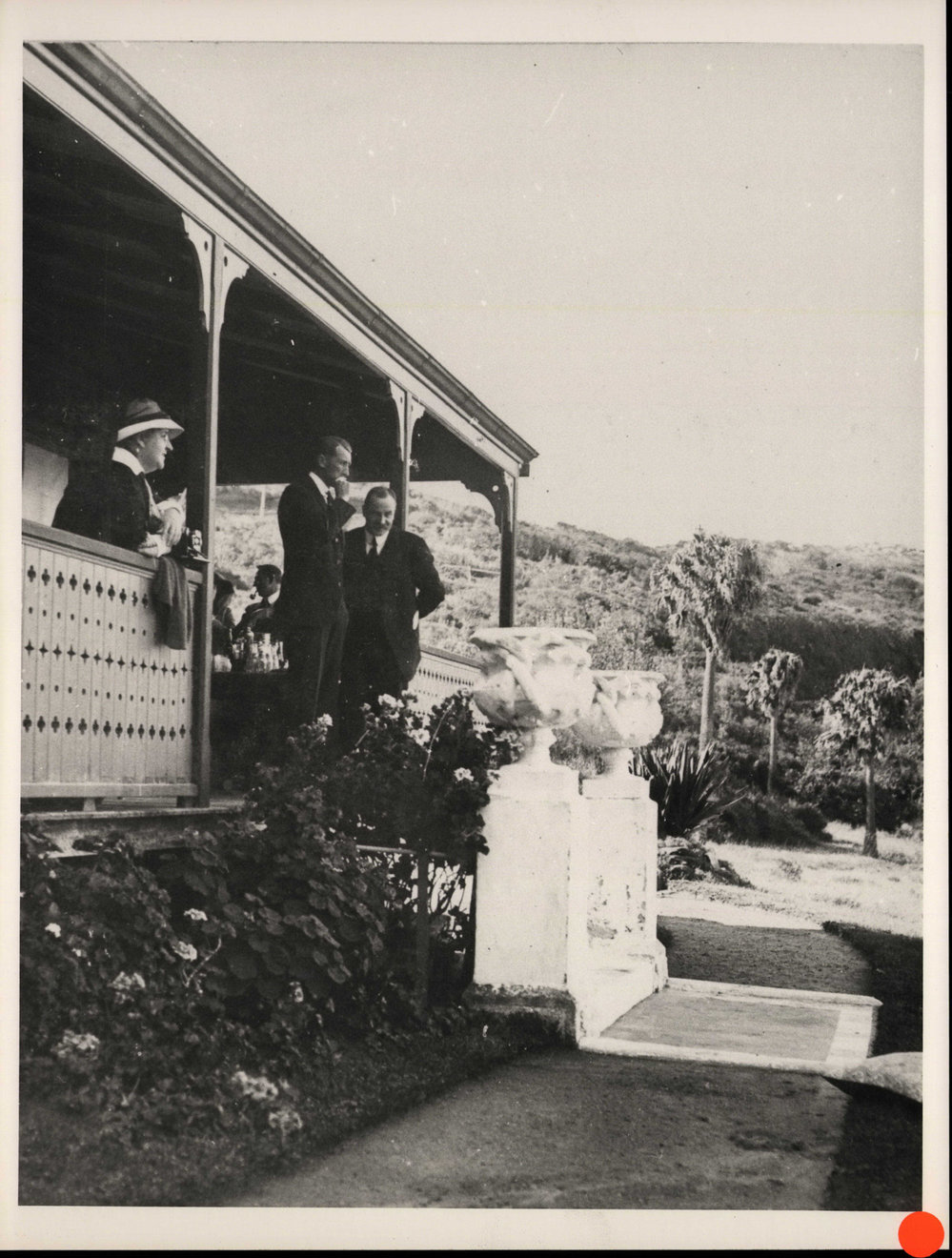 Dame Nellie Melba and party at Bilgola House