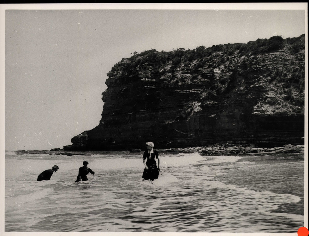 Swimming at Bilgola Beach