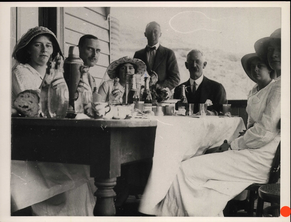 Allen family at Bilgola House