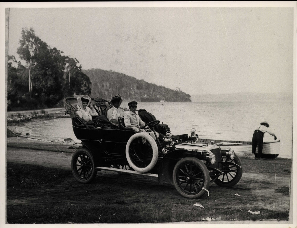 Returning from La Corniche, Bayview