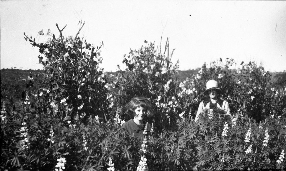 Betty and Bonnie Turvey, Belrose
