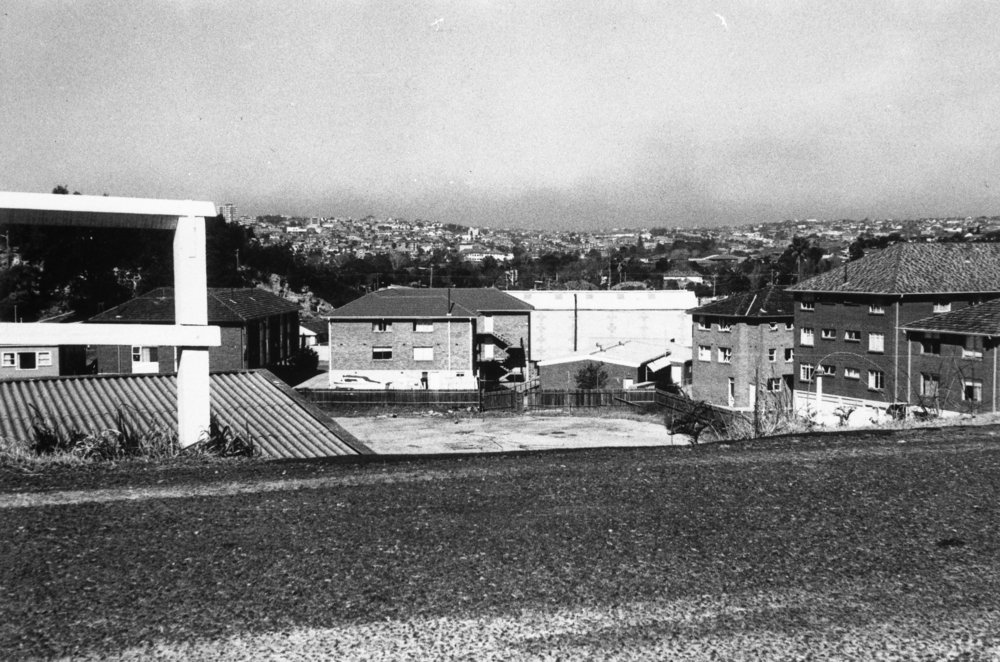 Development on Palomar Parade Harbord / Freshwater