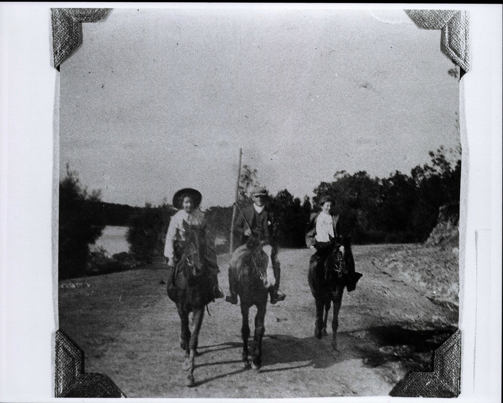 Brock family on horseback at La Corniche, Mona Vale