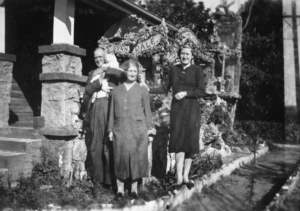 Sunnydale Nursery Fisher Road Dee Why with Munns family, Dee Why