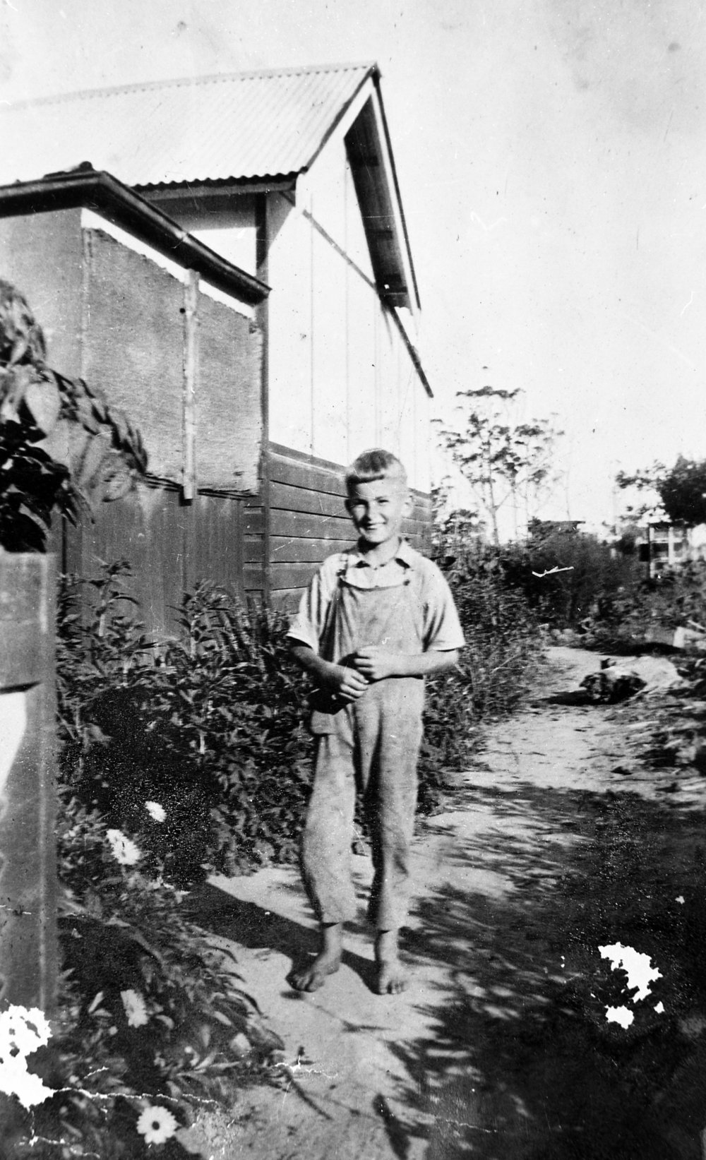 Ernie Klaffenbock, Mona Street, Mona Vale