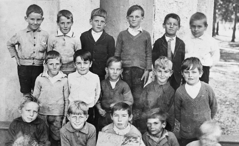 Mona Vale Public School pupils, c 1932