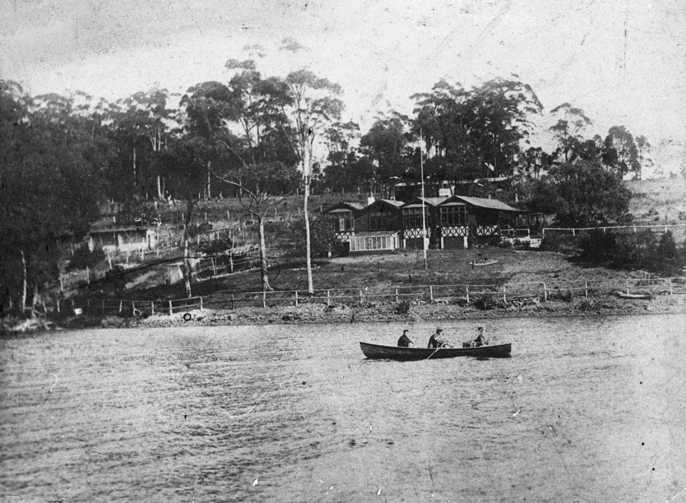 Holiday house of Mr  T.S. Douglas at Waterview Street Mona Vale