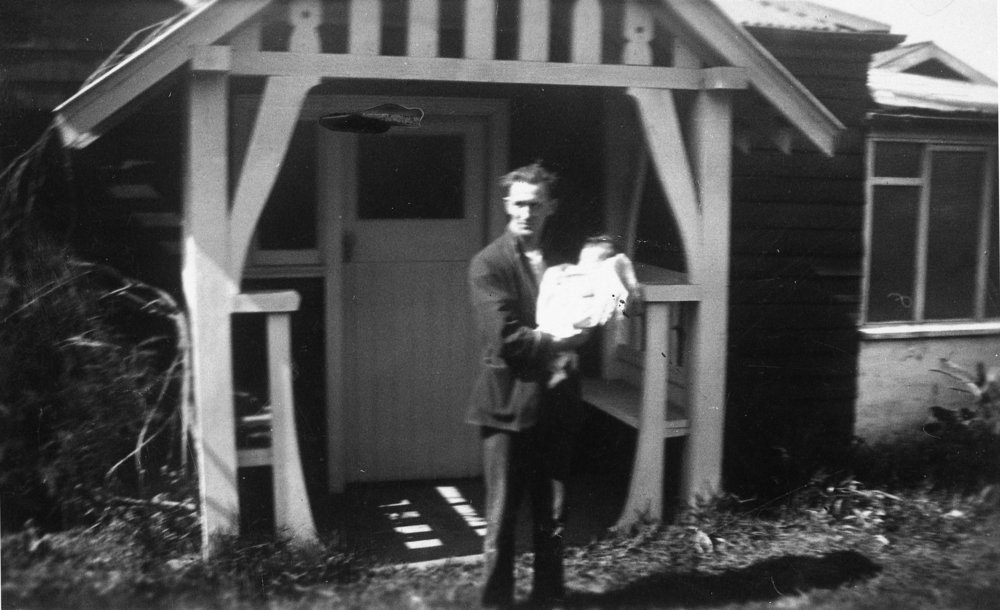 Newport holiday house owned by T.C.L. Douglas