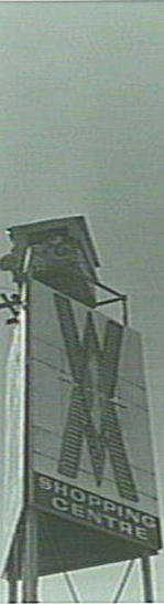 Manly Apex pole sitters, Warringah Mall