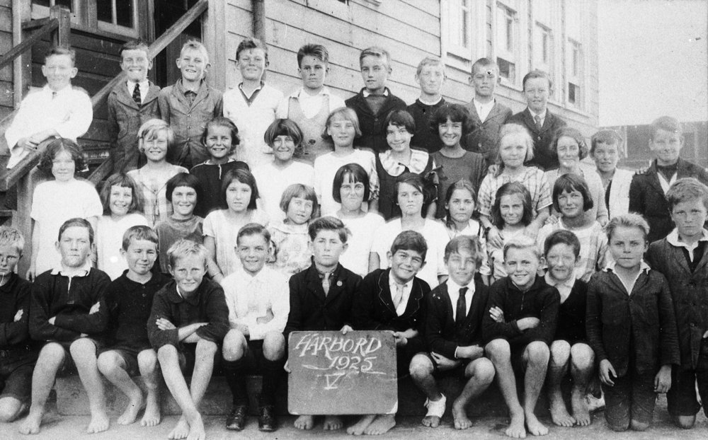 Harbord Public School Year 5 pupils 