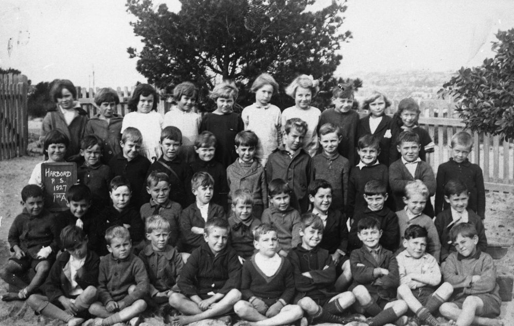 Harbord Public School Class 1A pupils