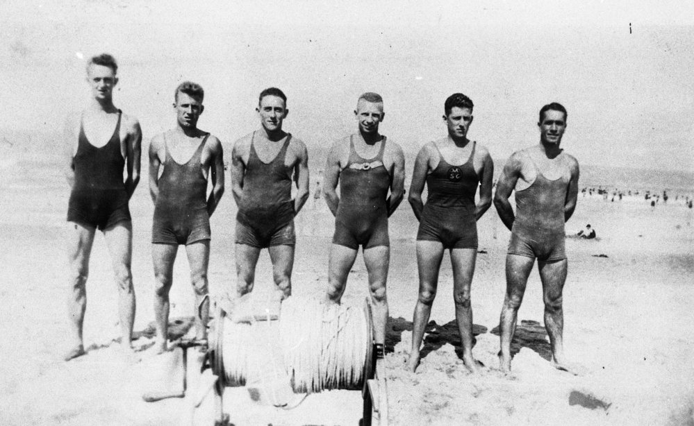 Surf Life Savers reel team, Dee Why Beach