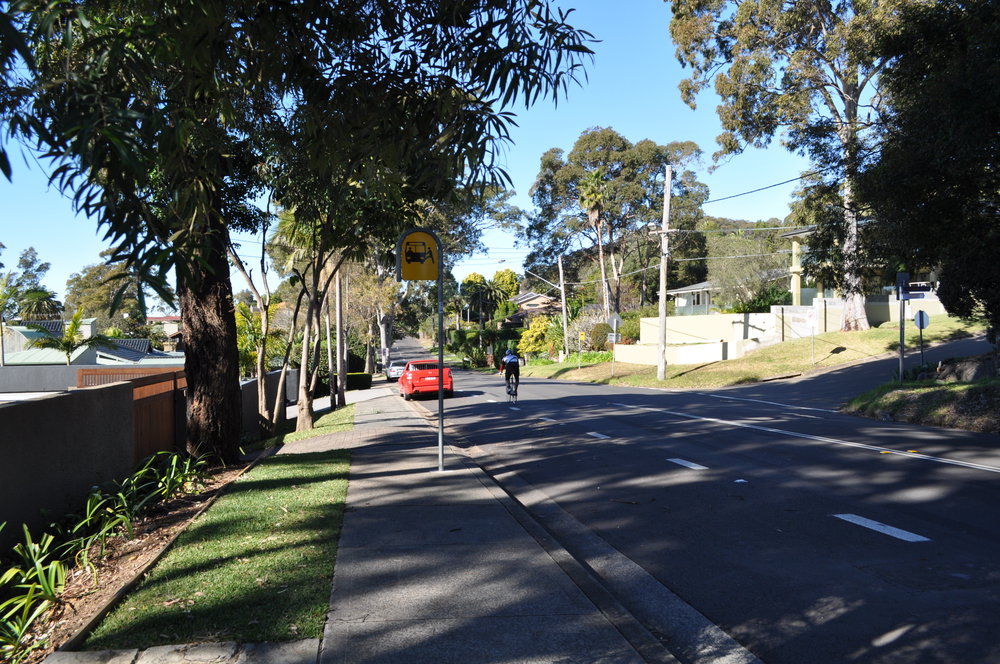 Pittwater Rd, opp Kananook 