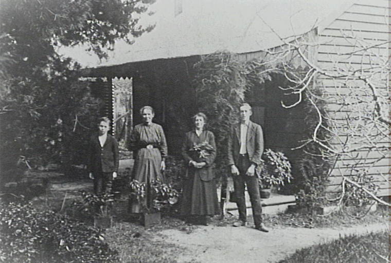 Mrs Florence Larkin with her sister and two sons, William and Jock, and outside the Larkin Family home, Ingleside 