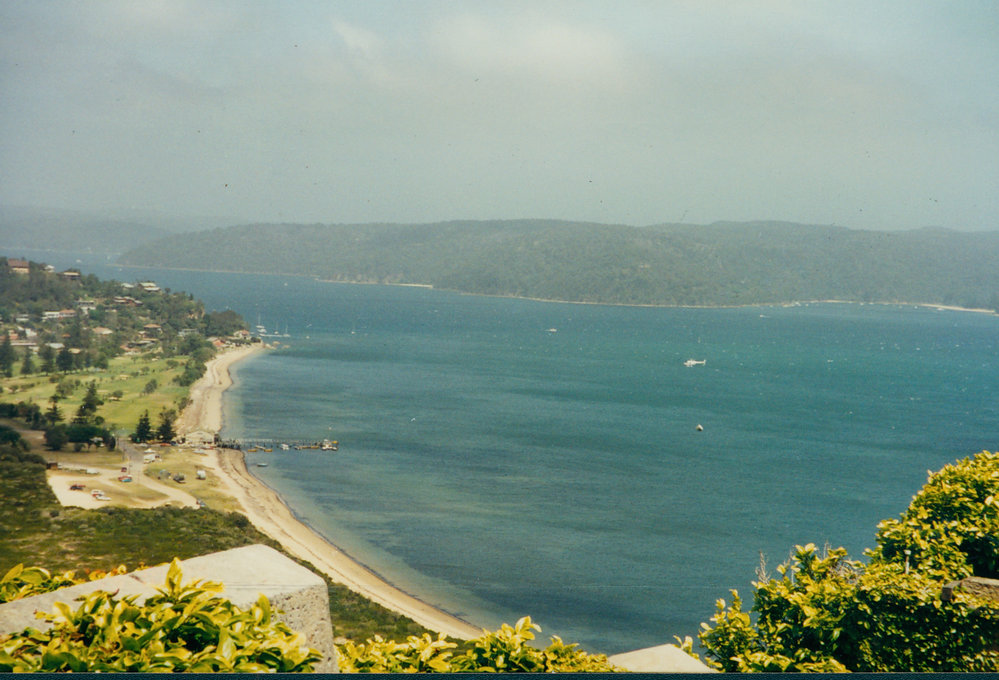 Helicopter arriving at Palm Beach with a water tank, 1995