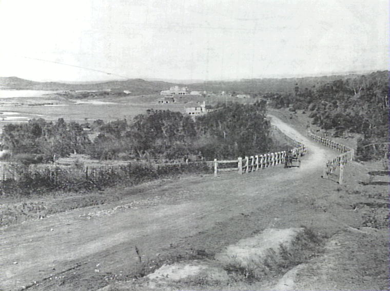 Newport, La Corniche in the background, 1907
