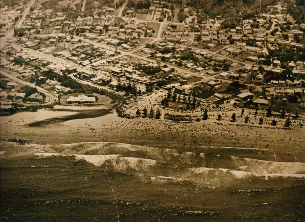 View south across Newport Ocean Beach showing Bushrangers Hill and Bungan Castle, c 1930