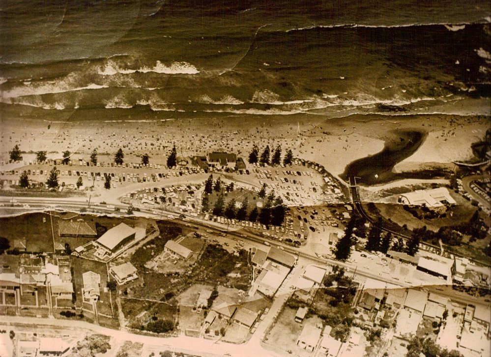 Aerial view across Newport Ocean Beach, looking east.