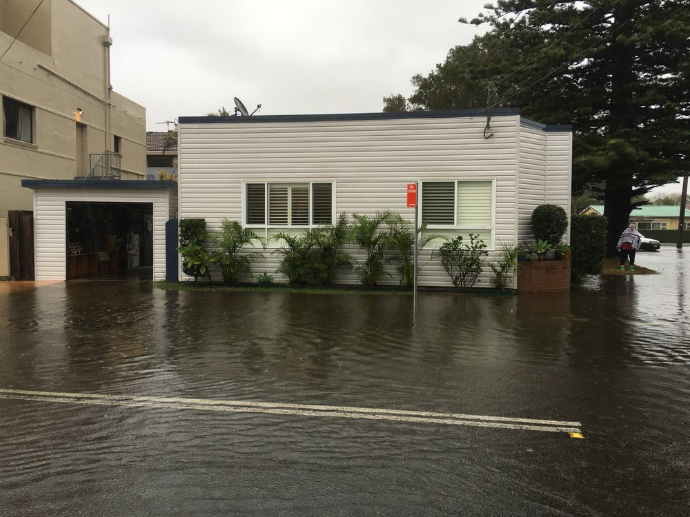 36 Lake Park Road about midday Sunday 5th June 2016. 