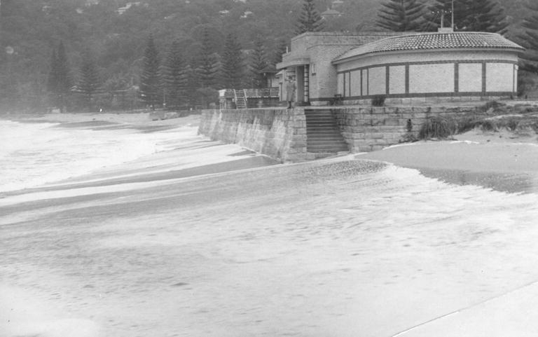 Palm Beach surf pavillion