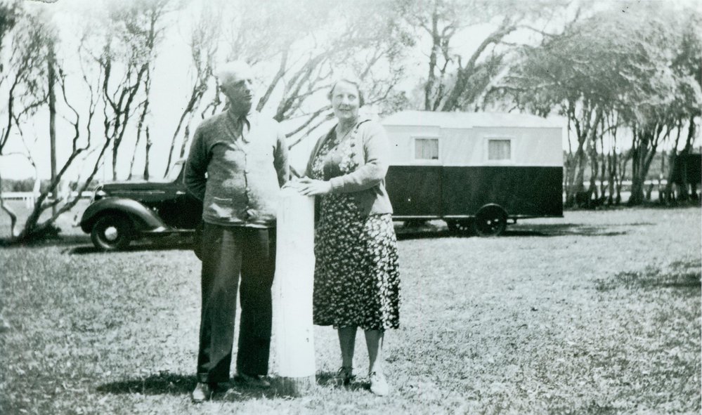Flo and Alf McIntosh with Caravan, Narrabeen Lagoon