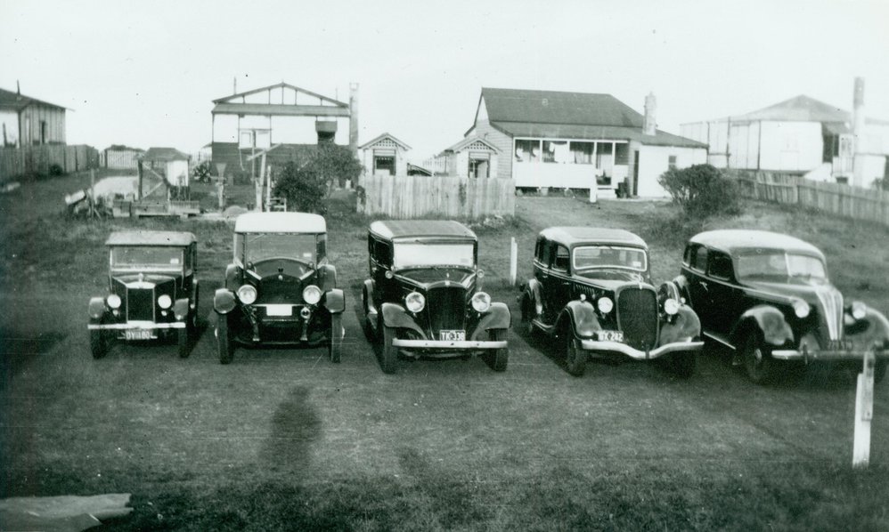 Cars parked at 126 Ocean Street, Narrabeen