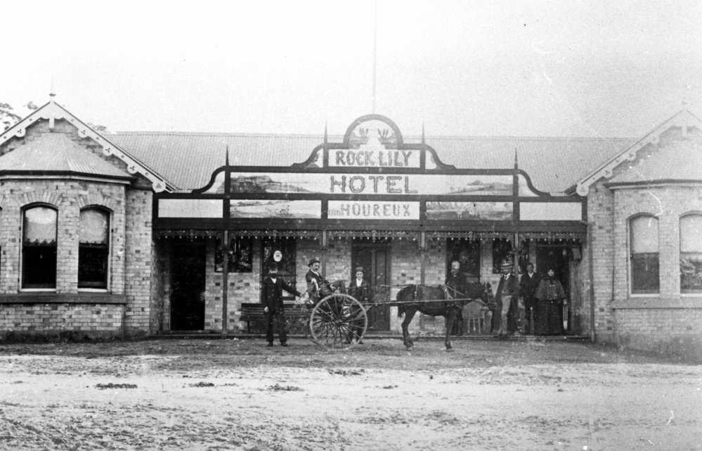 Rock Lily Hotel, Mona Vale
