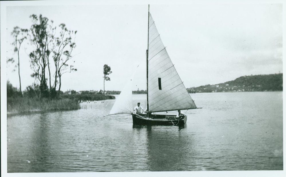 Sailing on Narrabeen Lagoon