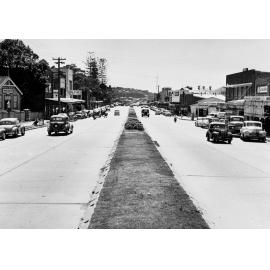 Pittwater Road Dee Why looking north 1957