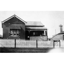 Sterland family home at 43 Crown Road, Queenscliff