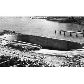 Construction of 'Motel Newport', Queens Parade, Newport