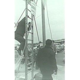 Manly Apex pole sitters, Warringah Mall