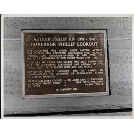 Governor Phillip memorial statue at Governor Phillip Lookout, Beacon Hill