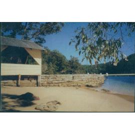 Bonnie Doon Wharf, Coasters Retreat