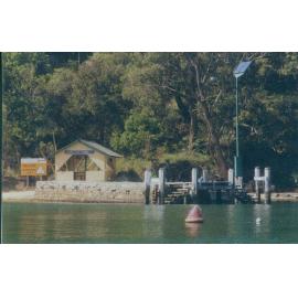 Bonnie Doon Wharf, Coasters Retreat