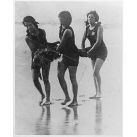 Manly Women's Rescue and Resuscitation Team, 1914