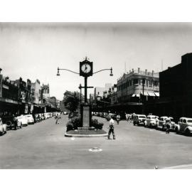 Manly Corso, 1947