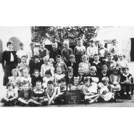 Manly Infants School pupils, Kindergarten C, 1955