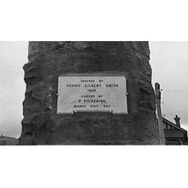 Plaque under the Stone Kangaroo at Kangaroo Rock, Manly