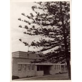 Queenscliff Surf Life Saving Club clubhouse, 1957