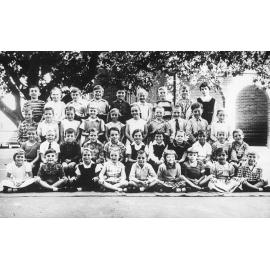 Manly Infants School pupils. Class 2H, 1958