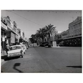 The Corso looking towards Manly Wharf, 1960