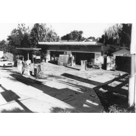 Mobil Petrol Station, Warringah Road Forestville, c 1967