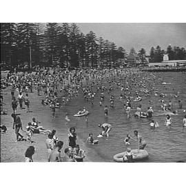 Crowds at Manly Harbour Pool